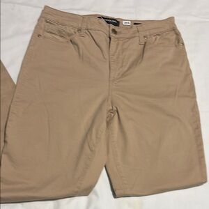 Bandolino ~ Women’s Size 12 Amy Modern Straight Leg Pants ~ Beige